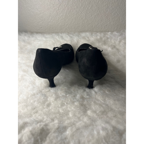 Stuart Weitzman Size 8N Black Suede Leather Madeline Buckle Detail Kitten Heels - Picture 6 of 10